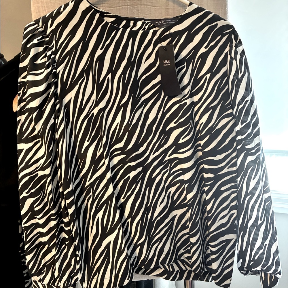🖤New Marks & Spenser Blouse